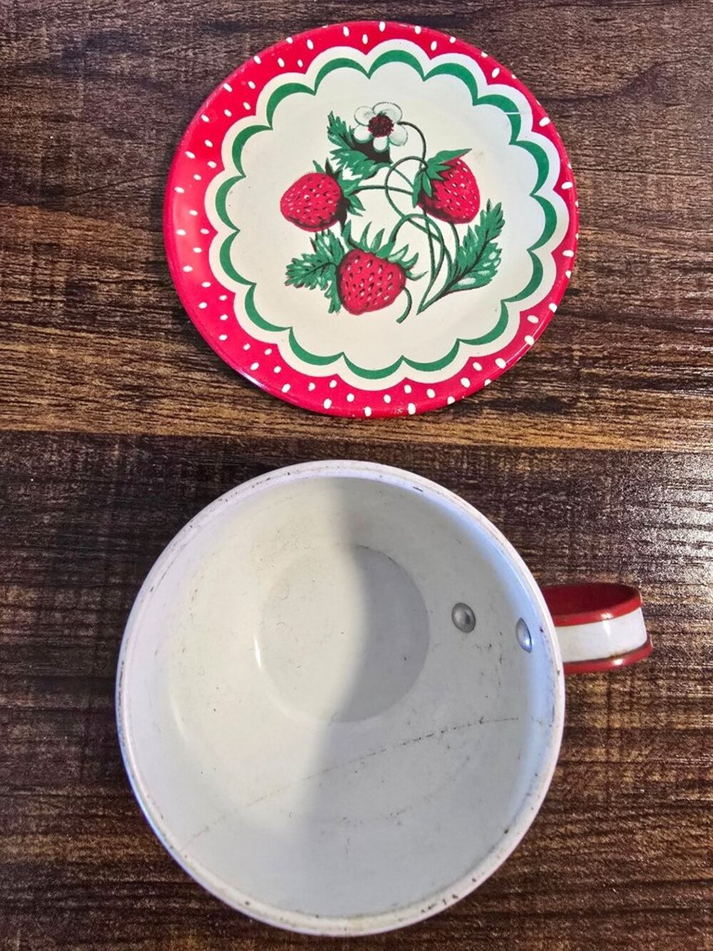 Vintage 1950s Wolverine Strawberry Toy Tea Tin Canister Set 13 pc set READ - Picture 3 of 16